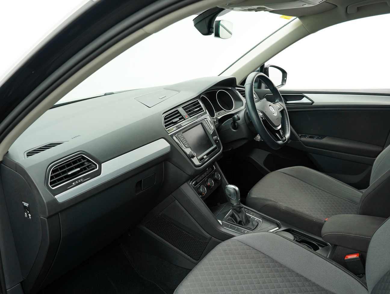 terpakai 2017 Volkswagen Tiguan TSI Comfortline 1.4