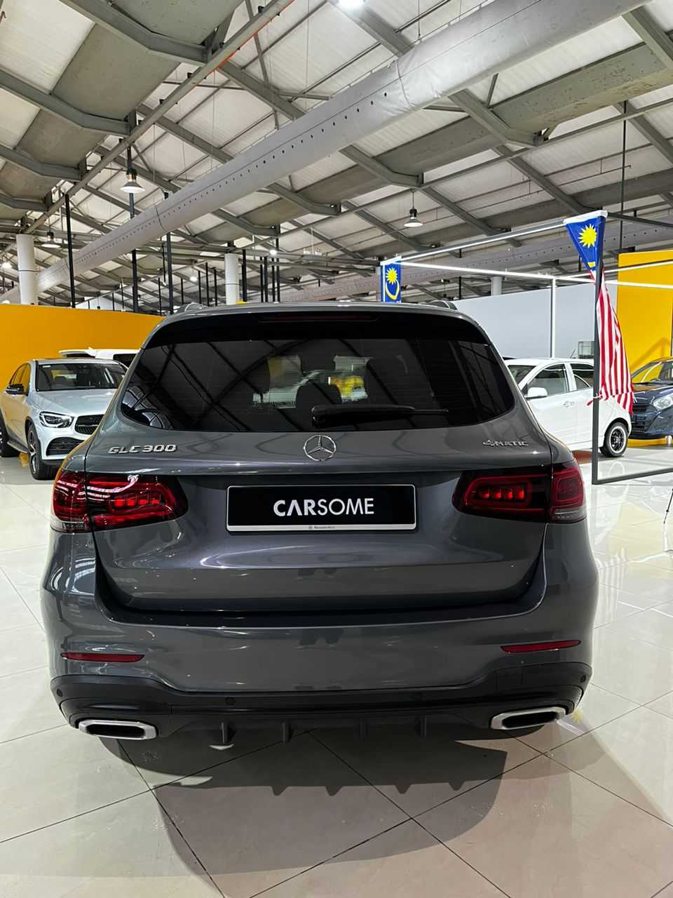 used 2020 Mercedes-Benz GLC300 4MATIC AMG Line 2.0