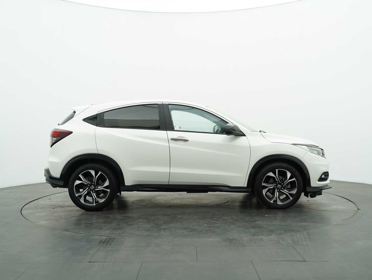 terpakai 2021 Honda HR-V RS 1.8