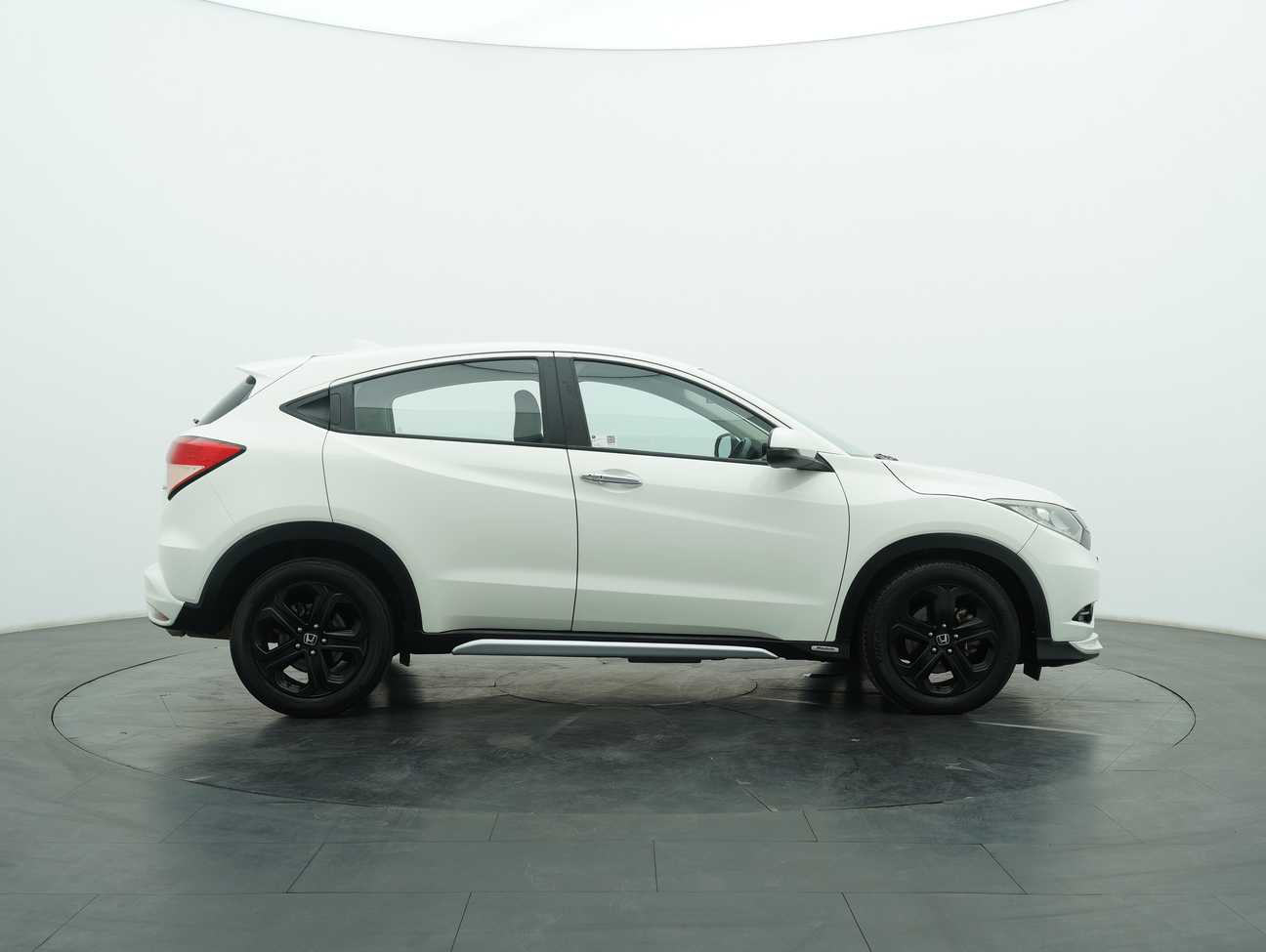 used 2017 Honda HR-V V 1.8