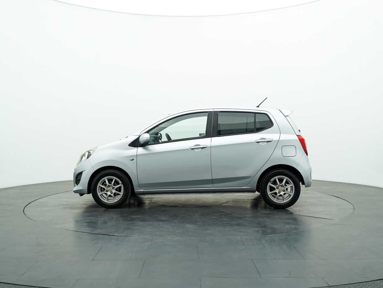 terpakai 2016 Perodua AXIA G 1.0