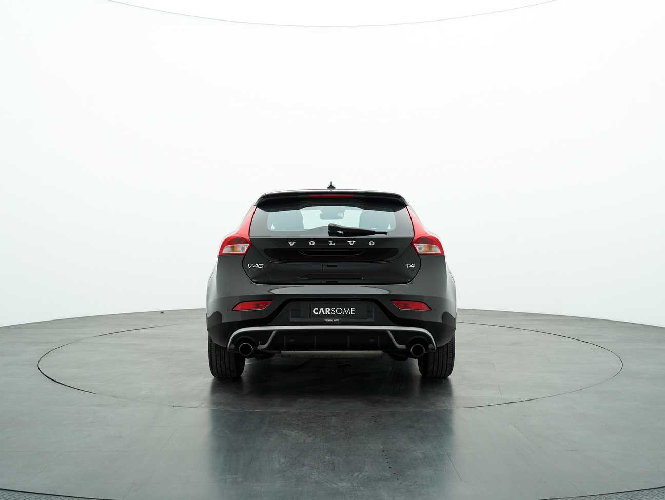 used 2018 Volvo V40 T4 2.0