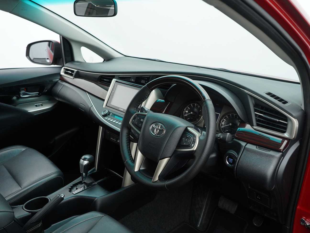 Buy used 2018 Toyota Innova X 2.0 – Carsome.my