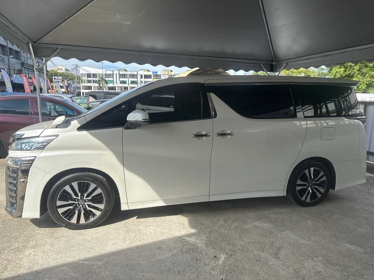 terpakai 2019 Toyota Vellfire ZG 2.5