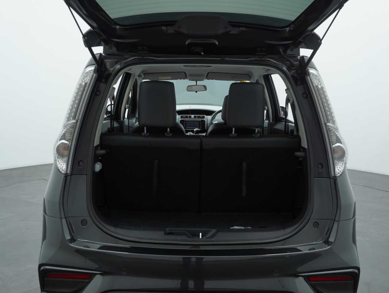 terpakai 2020 Perodua Alza Advance 1.5