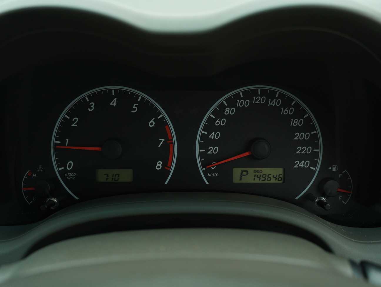 used 2010 Toyota Corolla Altis E 1.6