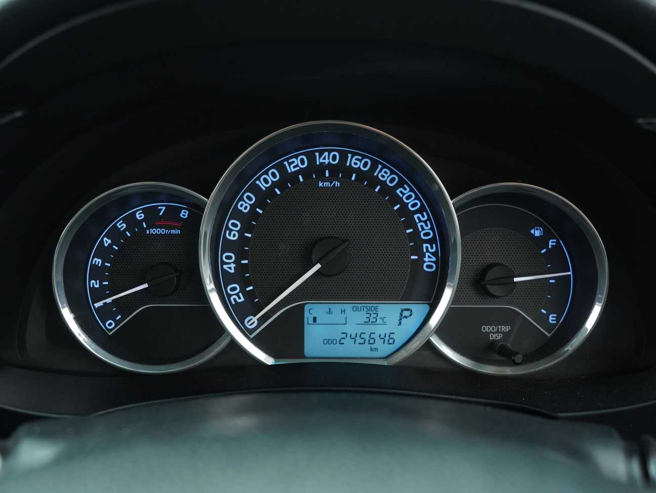 used 2014 Toyota Corolla Altis E 1.8