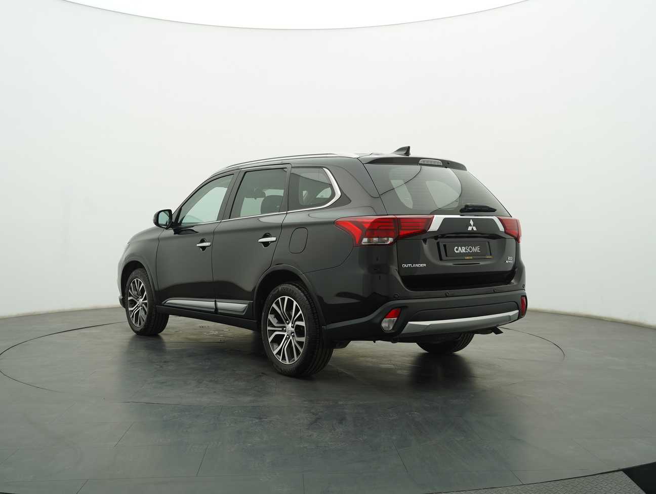 terpakai 2018 Mitsubishi Outlander  2.0