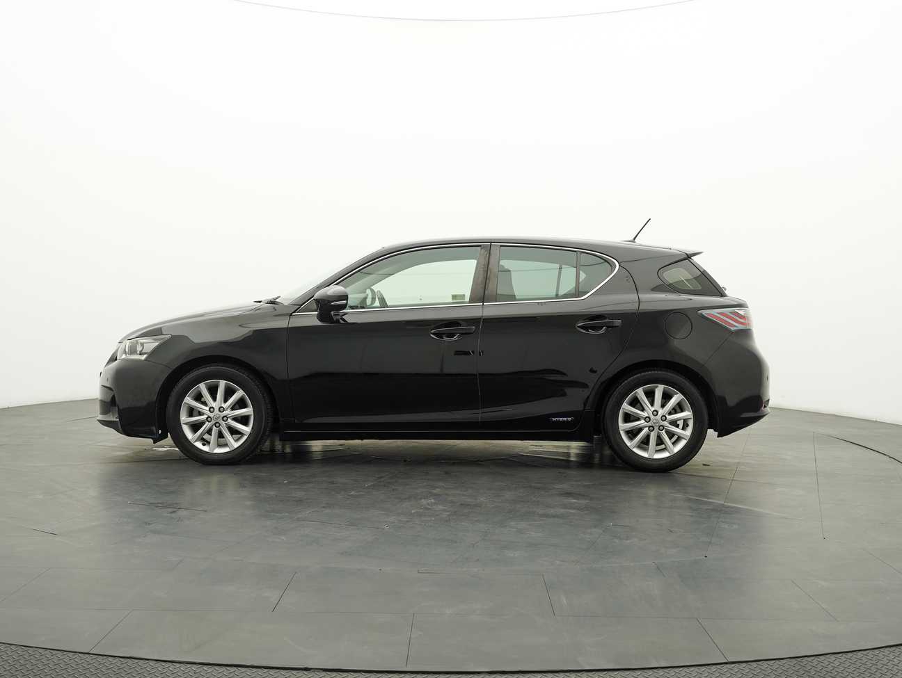 used 2013 Lexus CT 200h  1.8