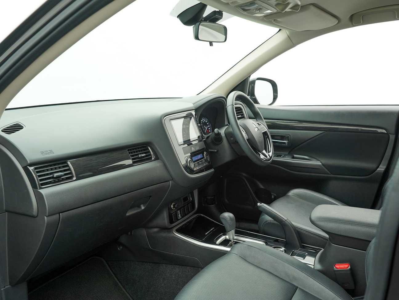 terpakai 2018 Mitsubishi Outlander  2.0