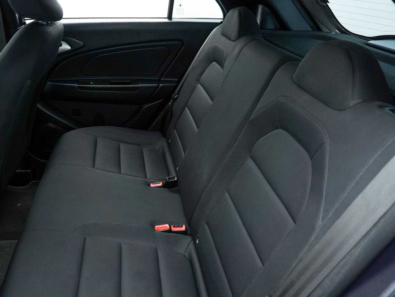 terpakai 2015 Proton Iriz Standard 1.3