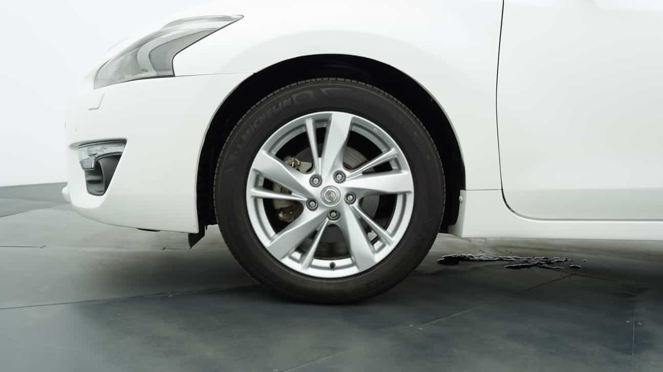 terpakai 2014 Nissan TEANA XV 2.5