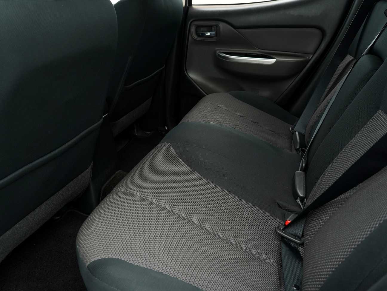 terpakai 2017 Mitsubishi TRITON VGT MS 4WD DC 2.4