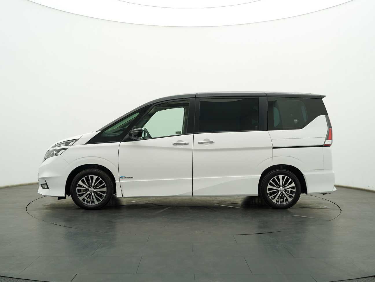 terpakai 2019 Nissan Serena S-Hybrid High-Way Star Premium 2.0