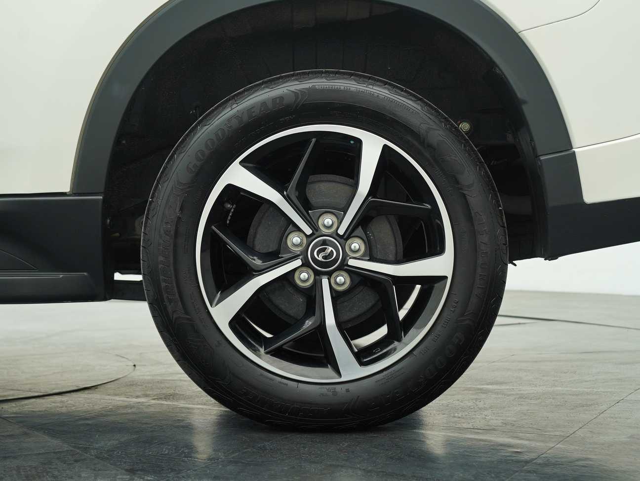 terpakai 2022 Perodua Aruz AV 1.5