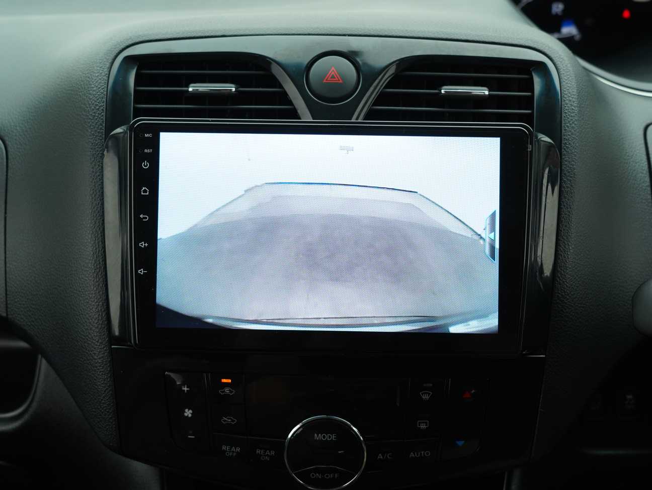 terpakai 2013 Nissan Serena S-Hybrid High-Way Star 2.0