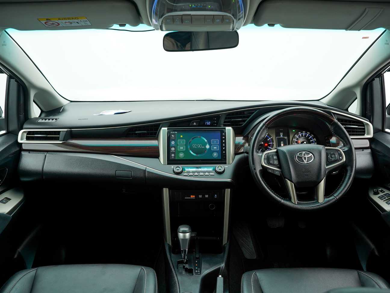 terpakai 2019 Toyota INNOVA X 2.0