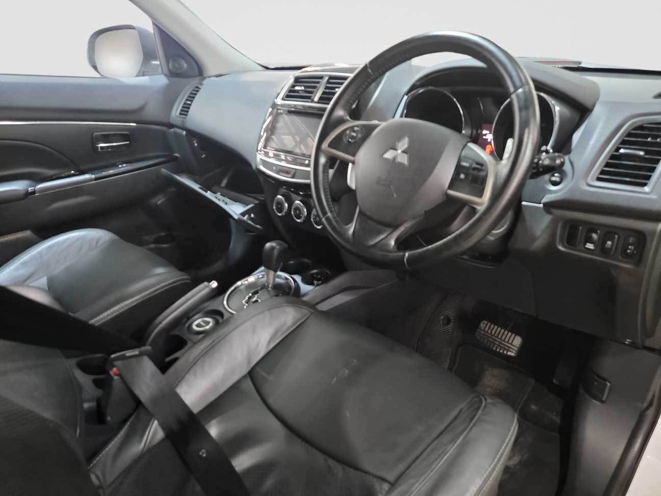 used 2015 Mitsubishi ASX  2.0