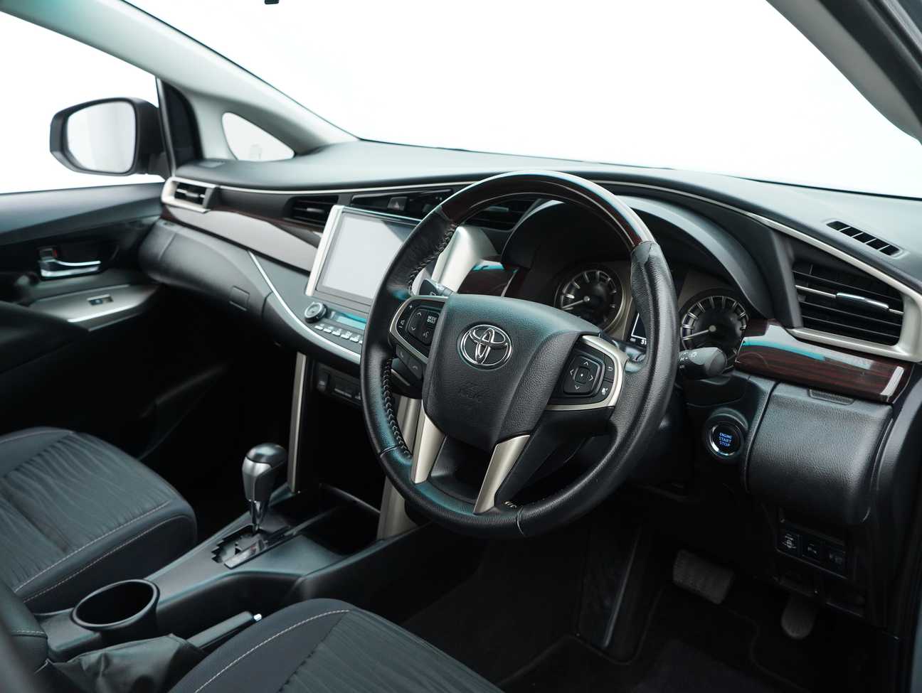 used 2021 Toyota Innova G 2.0