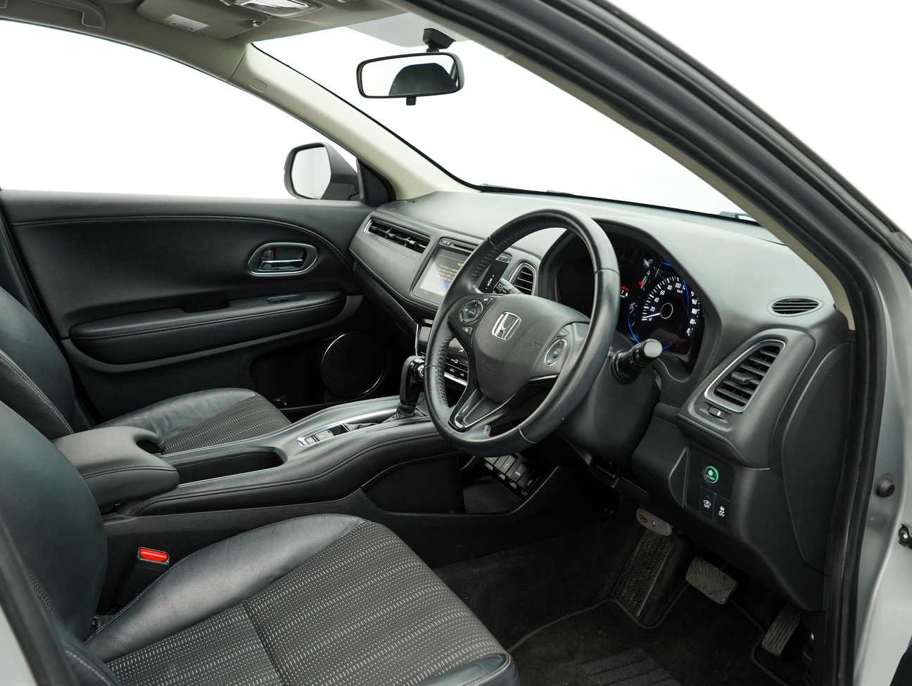 used 2015 Honda HR-V V 1.8