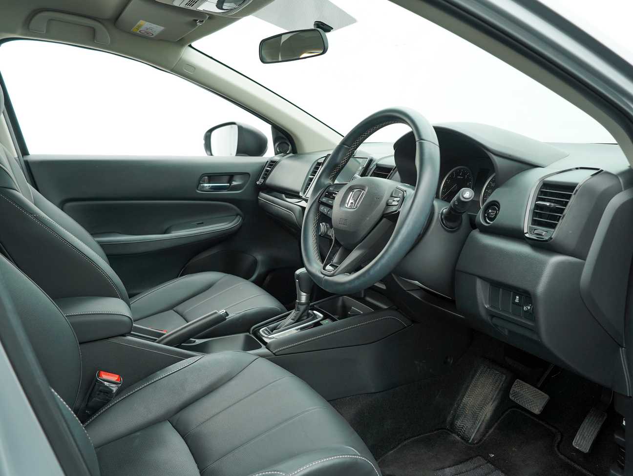 used 2022 Honda City V 1.5