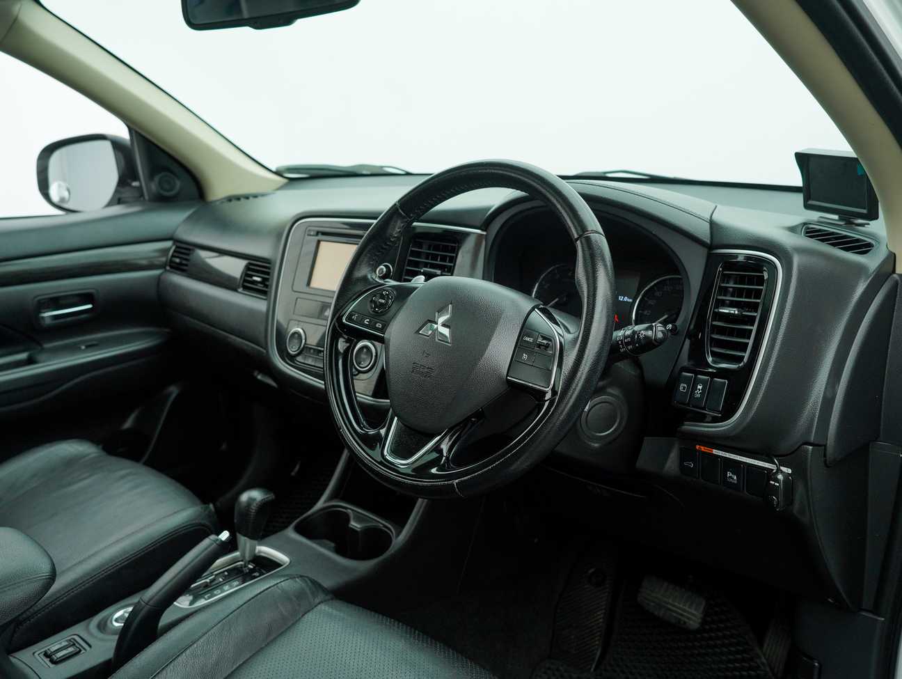 used 2016 Mitsubishi Outlander  2.4