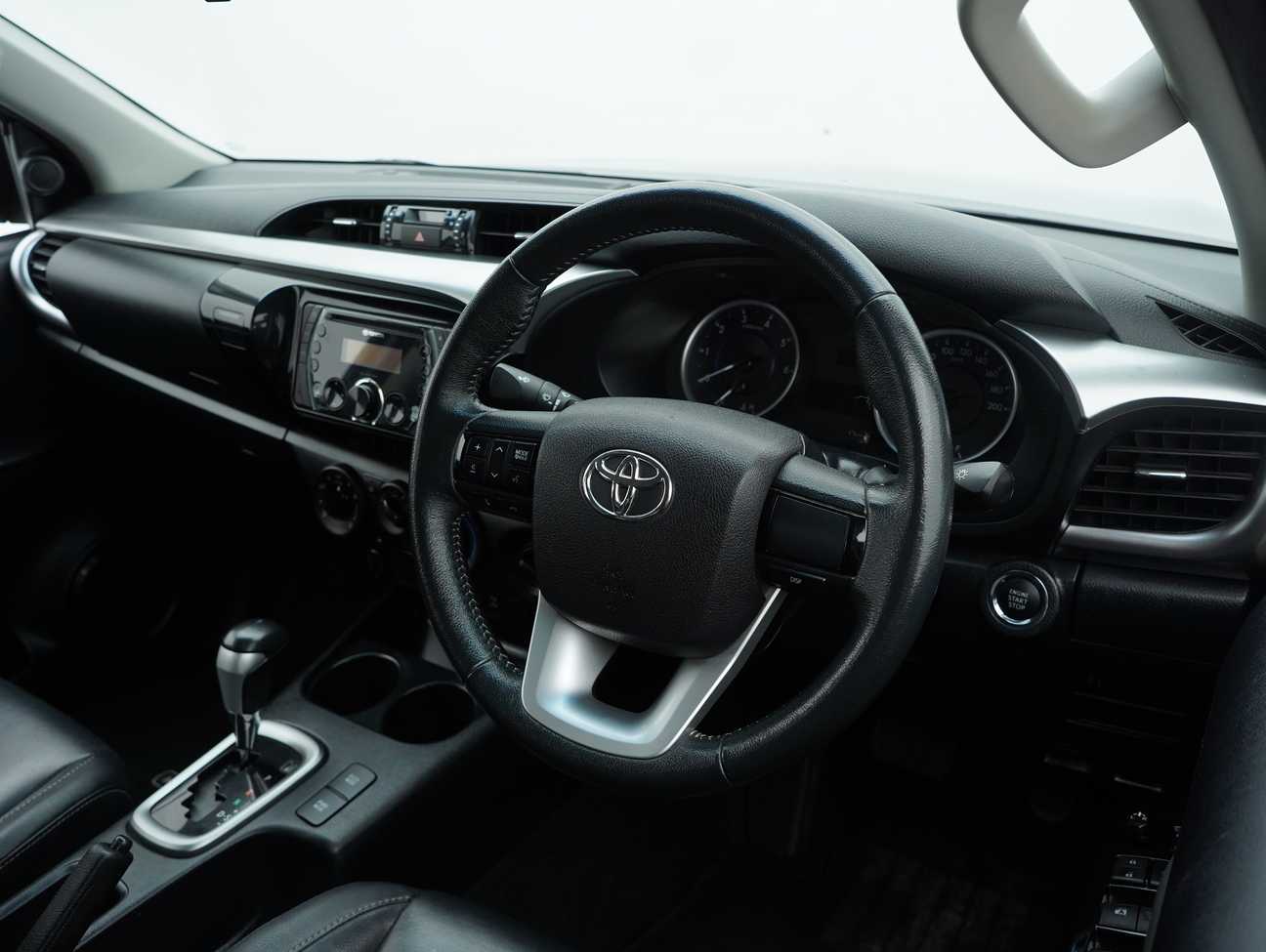 terpakai 2017 Toyota Hilux G Dual Cab 2.4