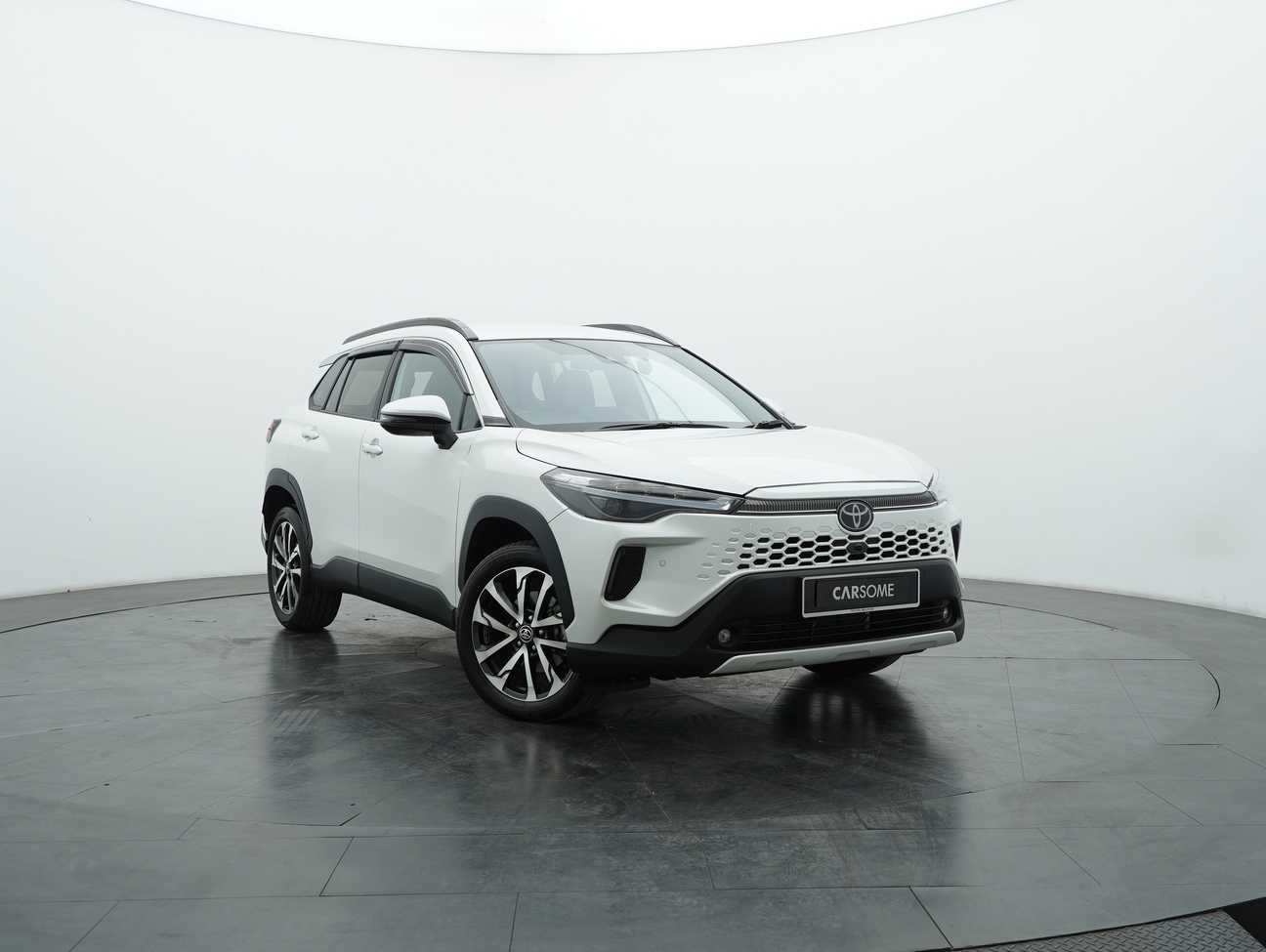 terpakai 2025 Toyota Corolla Cross V 1.8