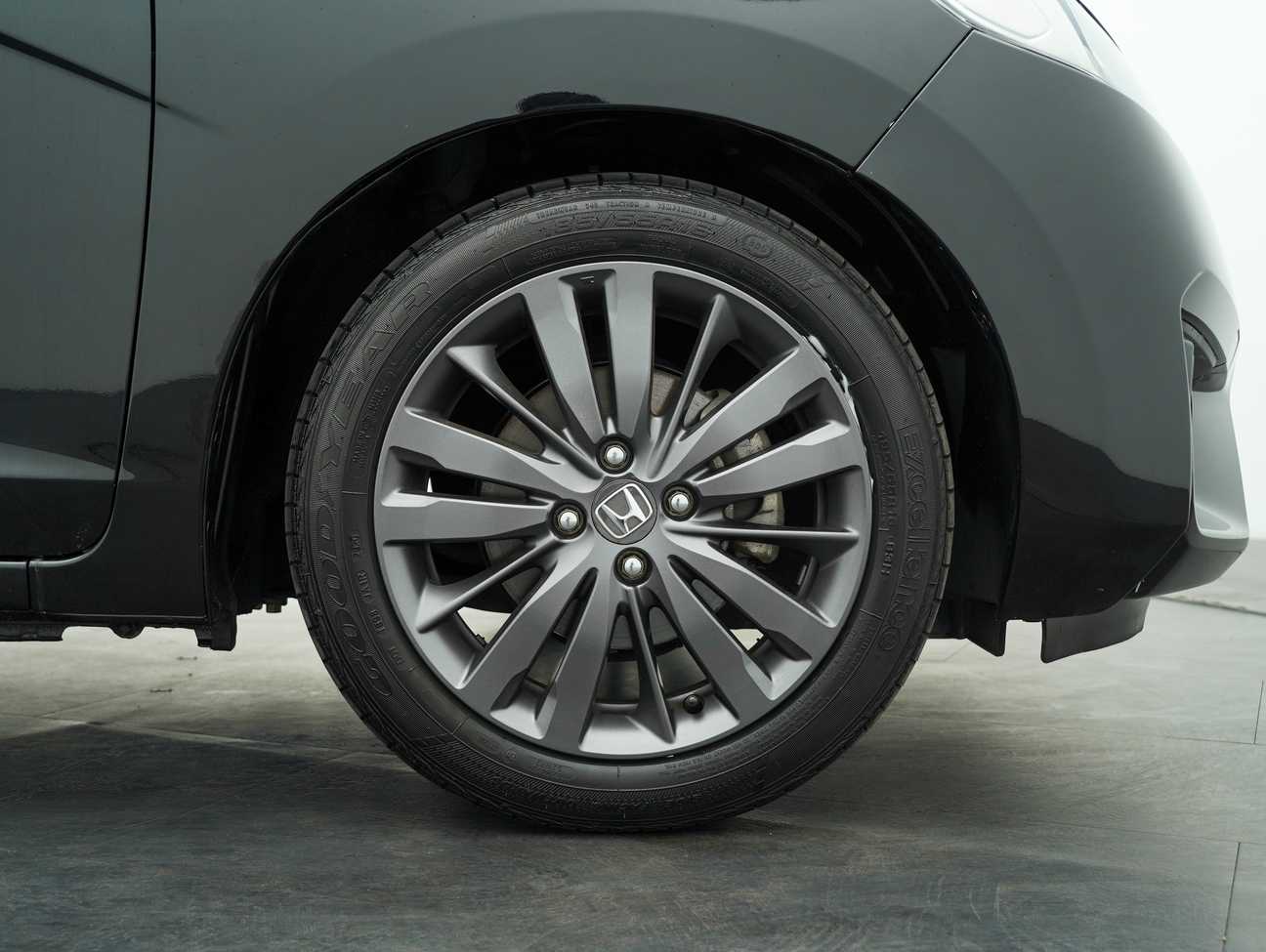 used 2014 Honda Jazz V 1.5