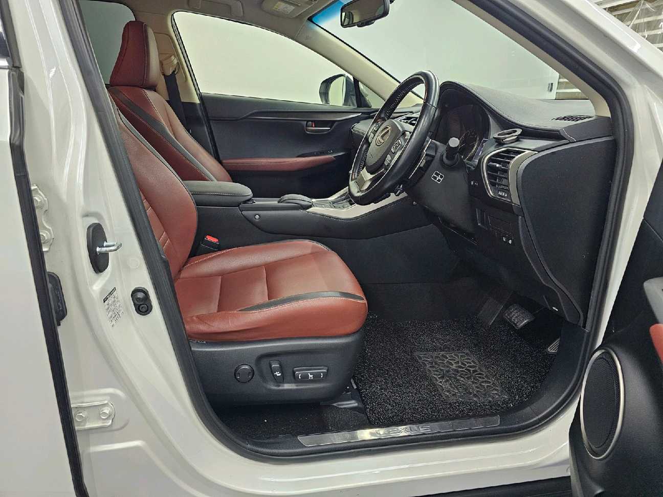 used 2017 Lexus NX 200t  2.0