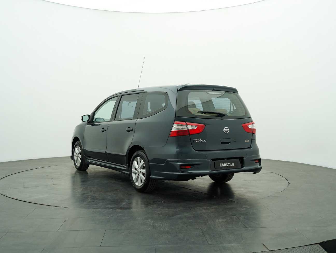 terpakai 2014 Nissan Grand Livina Comfort 1.8