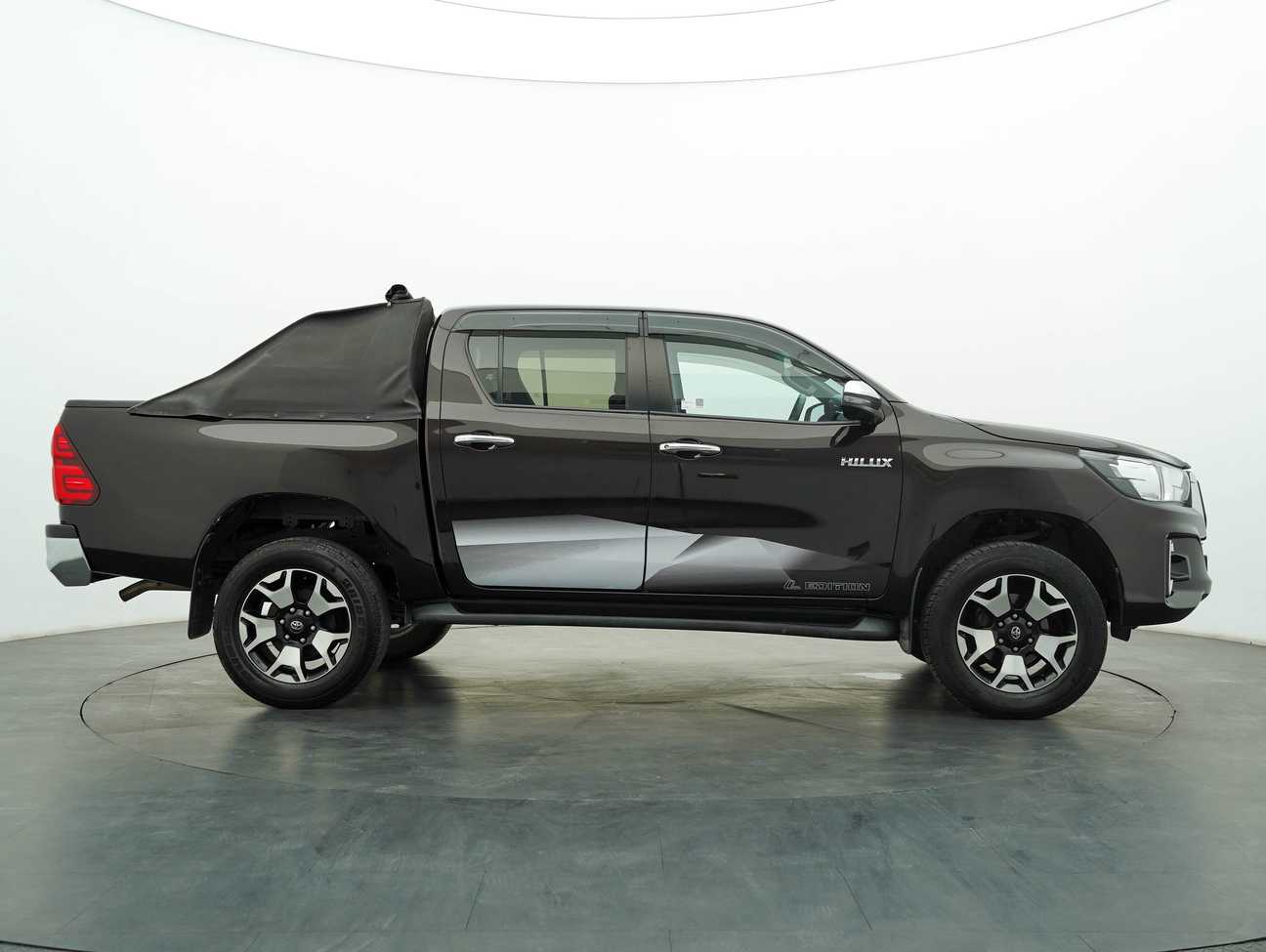 used 2019 Toyota Hilux L-Edition Dual Cab 2.4
