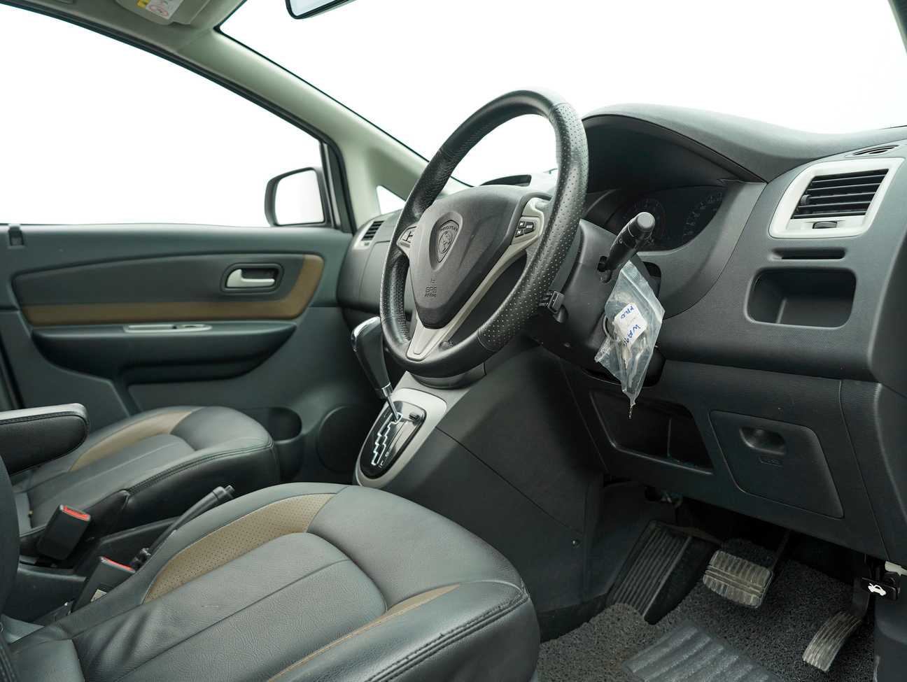 used 2014 Proton Exora Bold CFE Premium 1.6