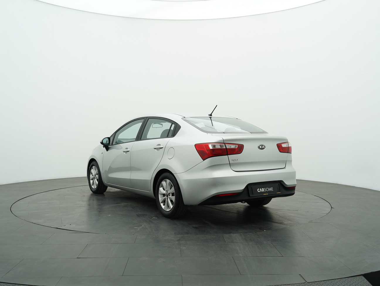 terpakai 2016 Kia Rio EX 1.4