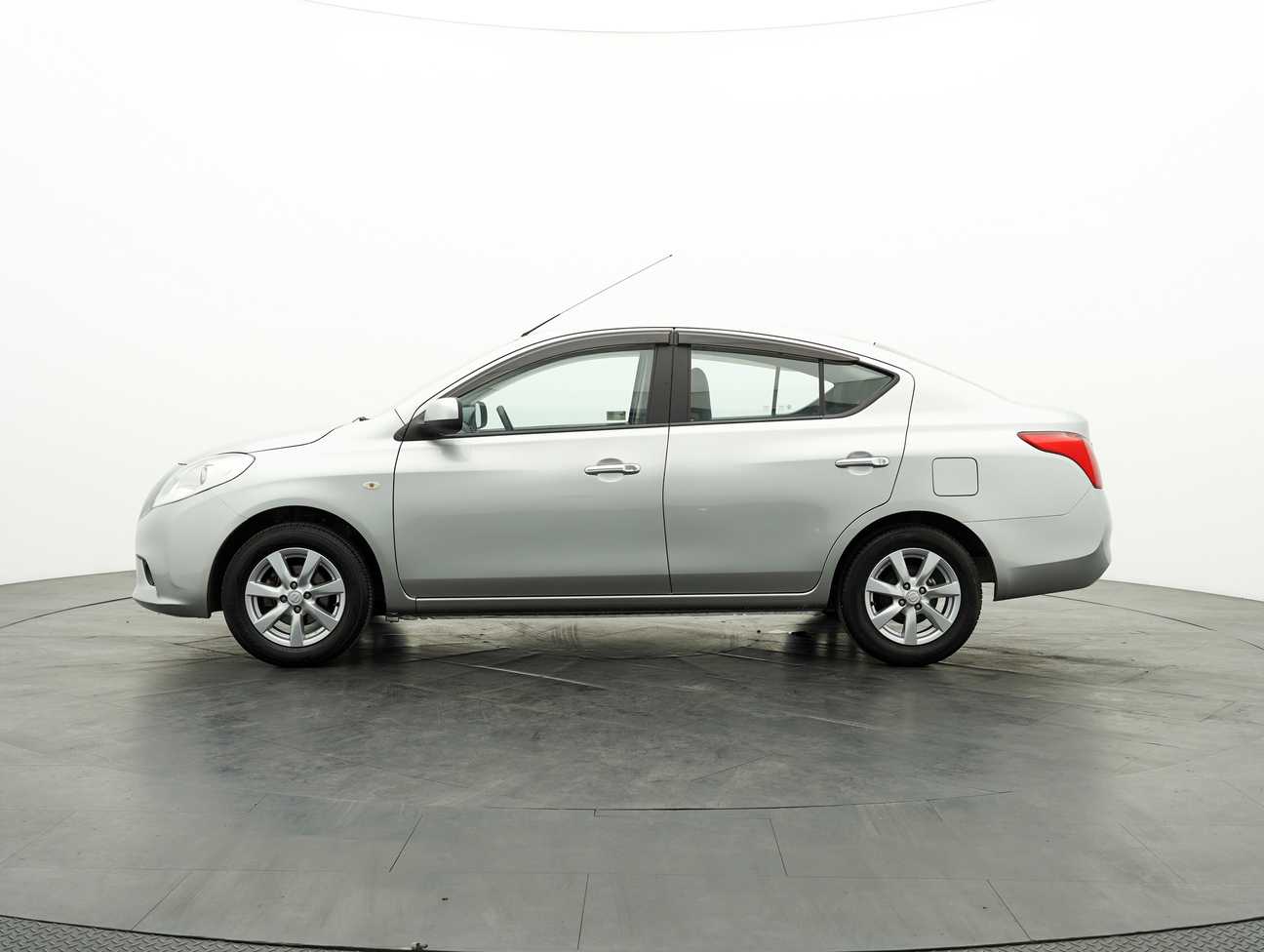 used 2014 Nissan Almera V 1.5