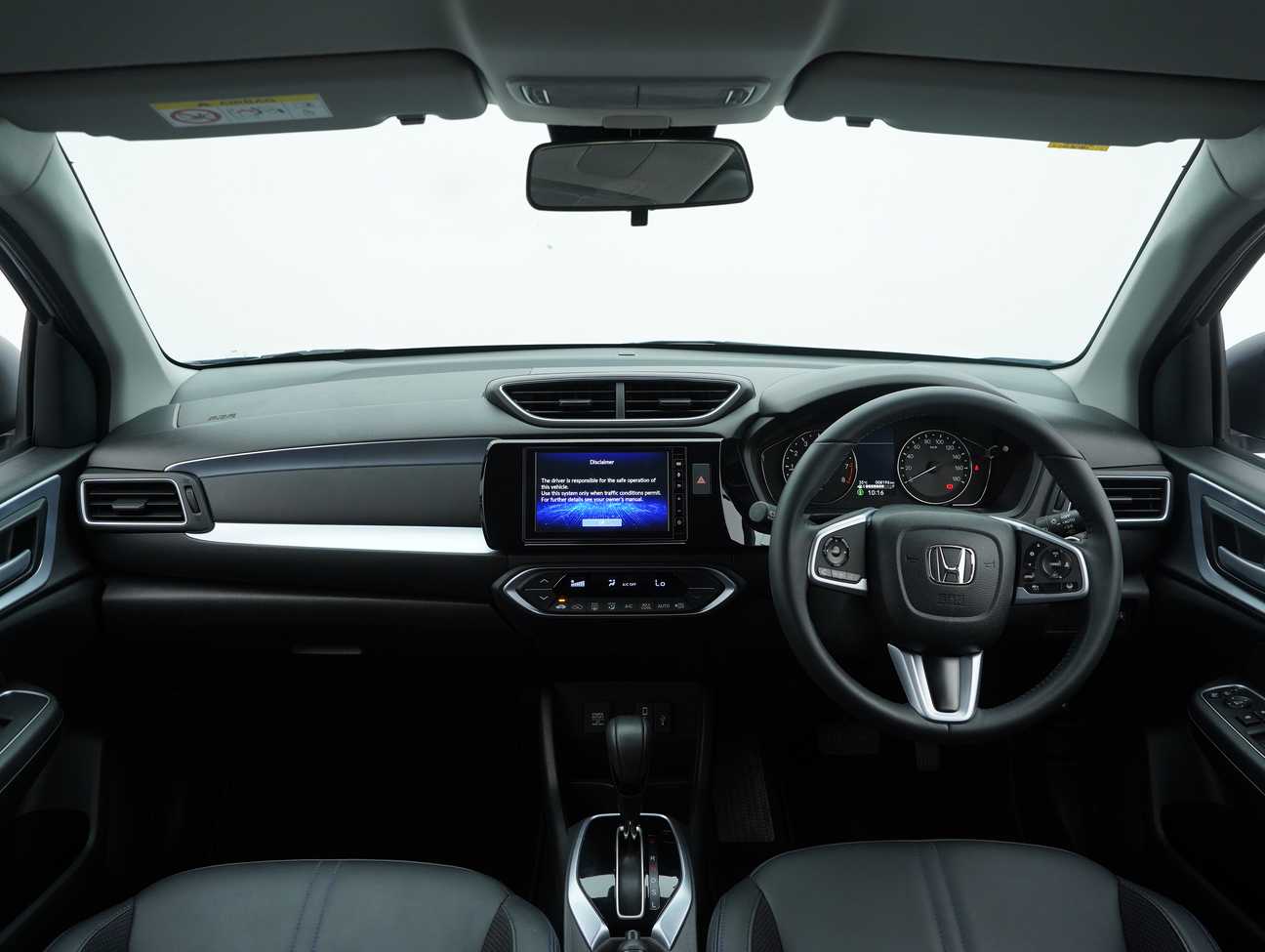 used 2025 Honda WR-V V 1.5