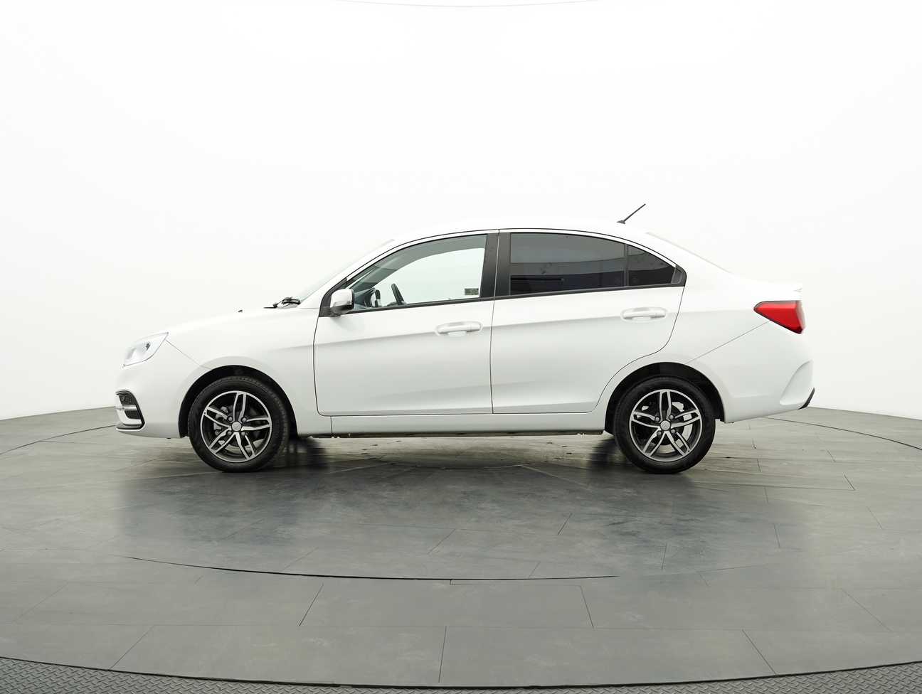 used 2022 Proton Saga Premium 1.3