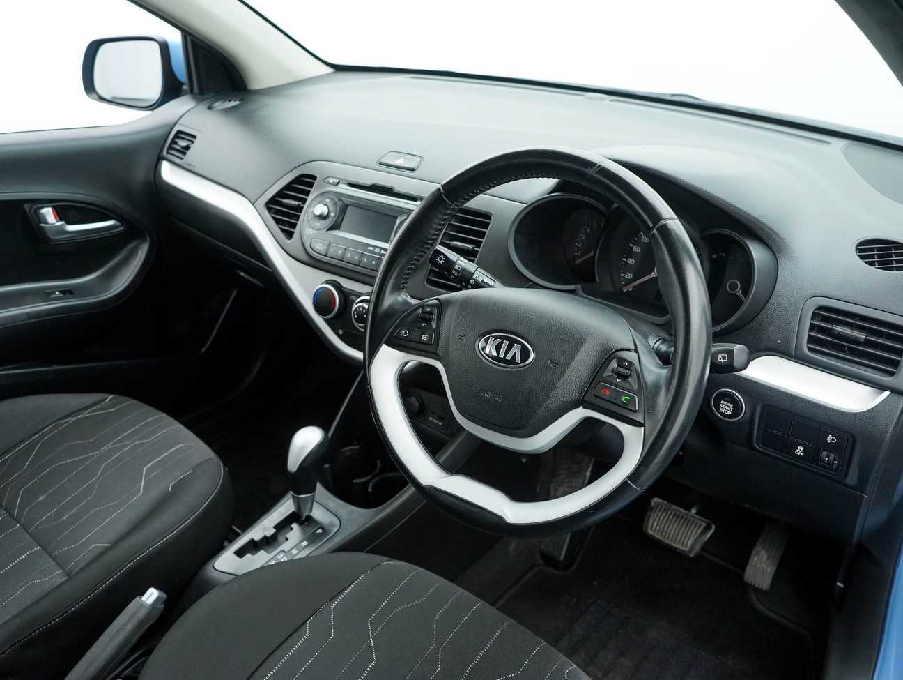 terpakai 2014 Kia Picanto  1.2