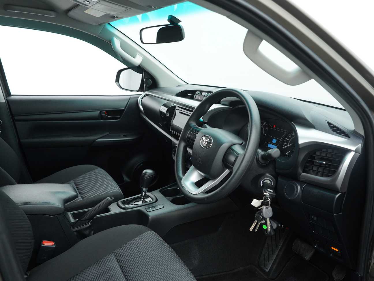 used 2022 Toyota Hilux E Dual Cab 2.4
