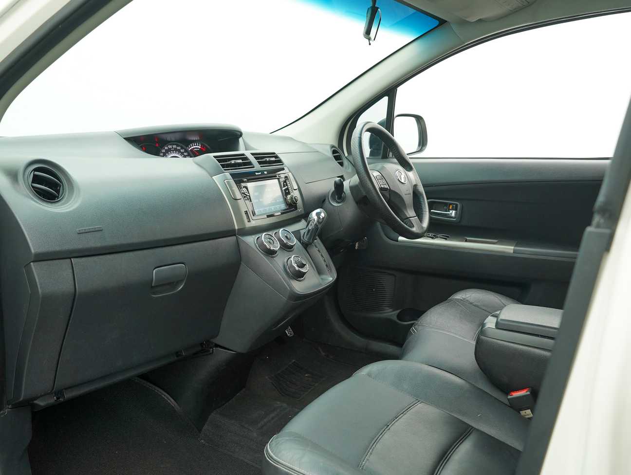 terpakai 2015 Perodua Alza Advance 1.5