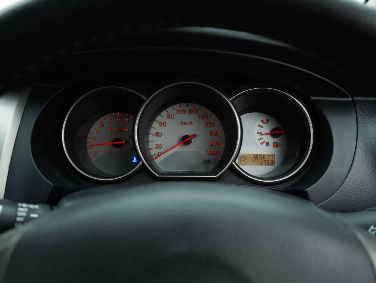 used 2012 Nissan Grand Livina ST-L Comfort 1.6