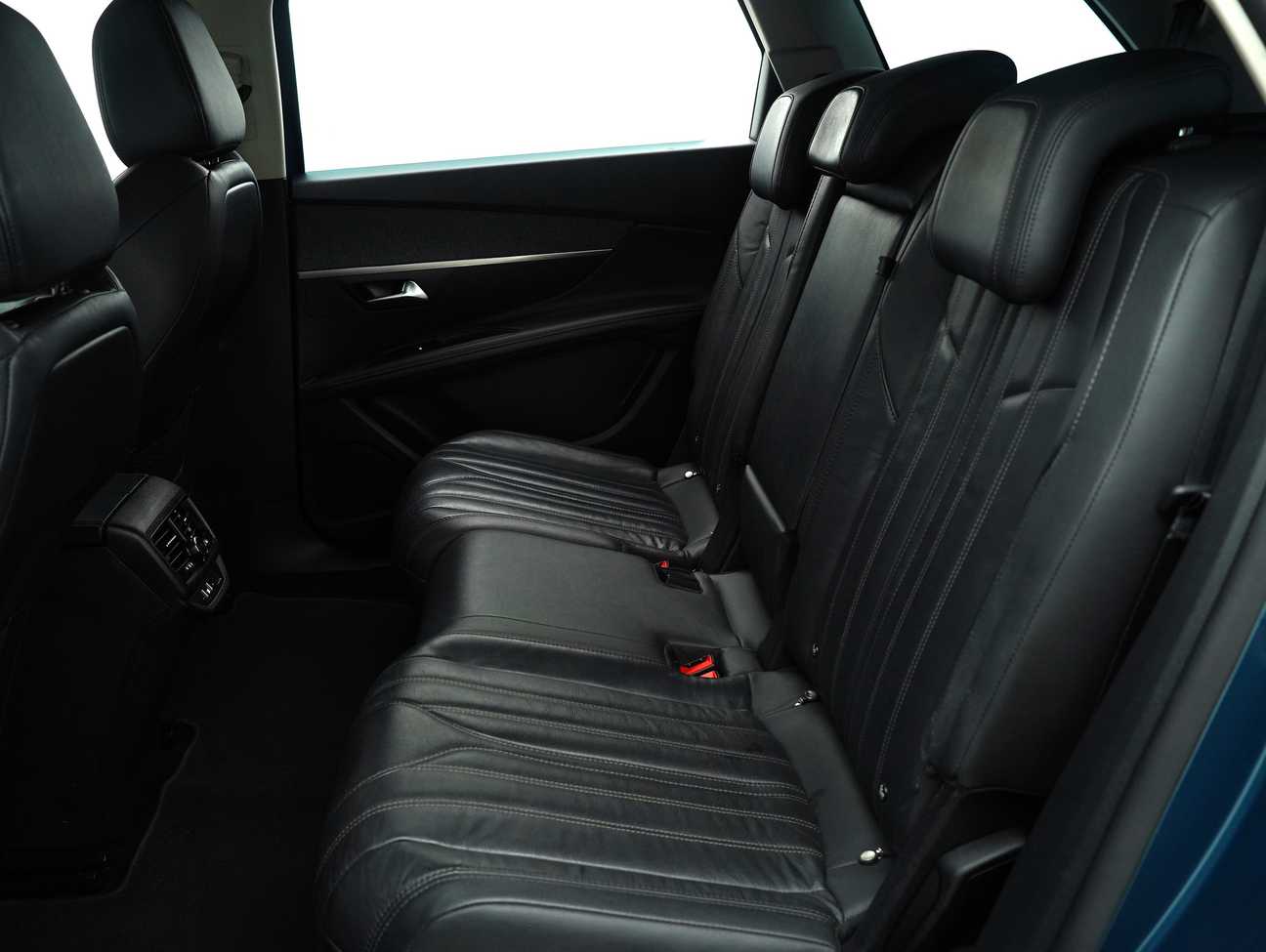 used 2021 Peugeot 5008 Allure 1.6