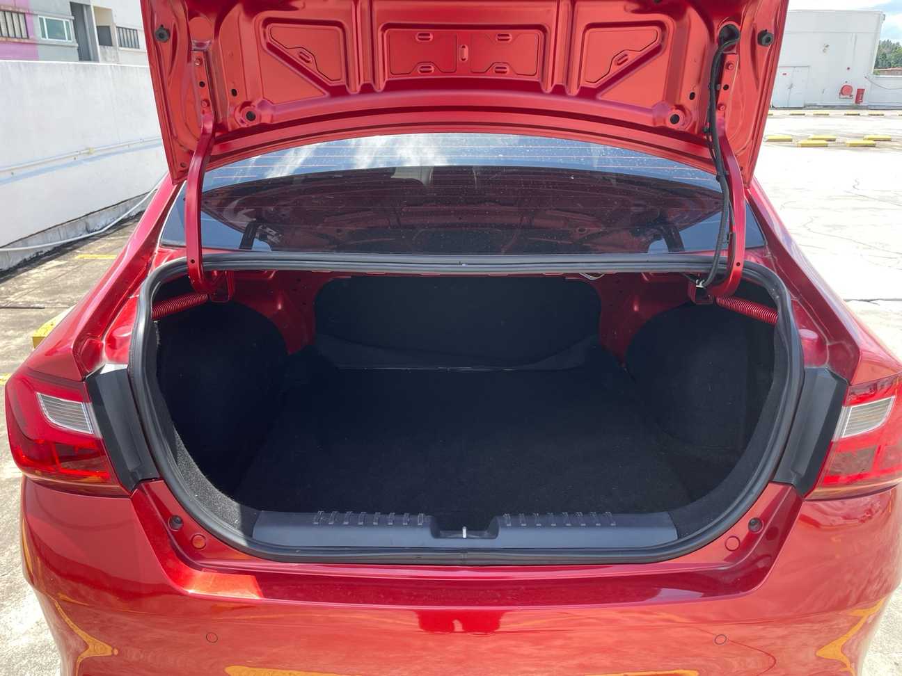 terpakai 2022 Proton Saga Premium 1.3