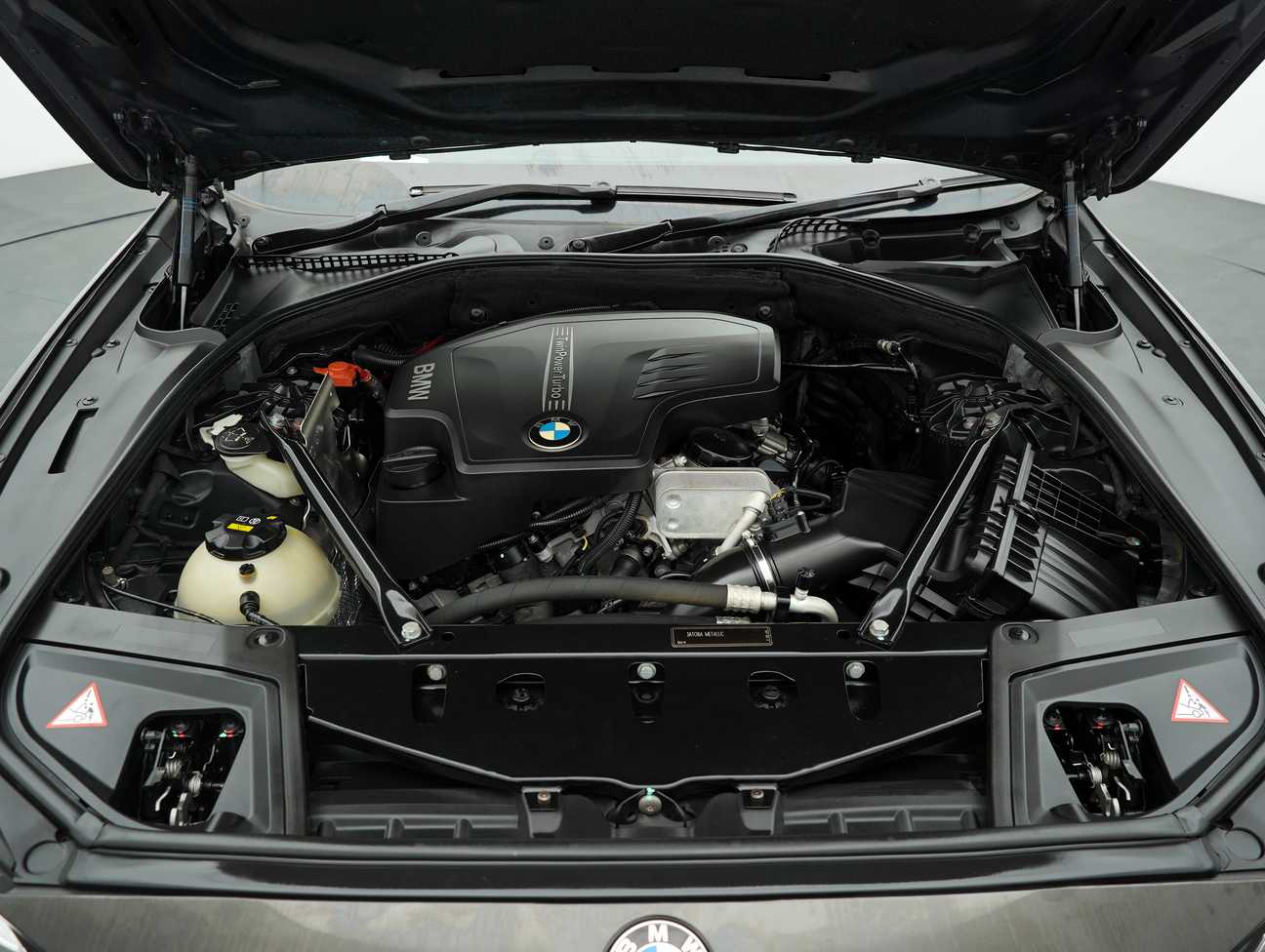 terpakai 2014 BMW 520i  2.0