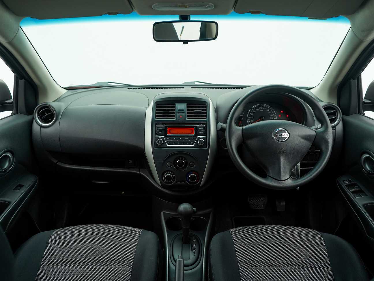 terpakai 2017 Nissan Almera E 1.5
