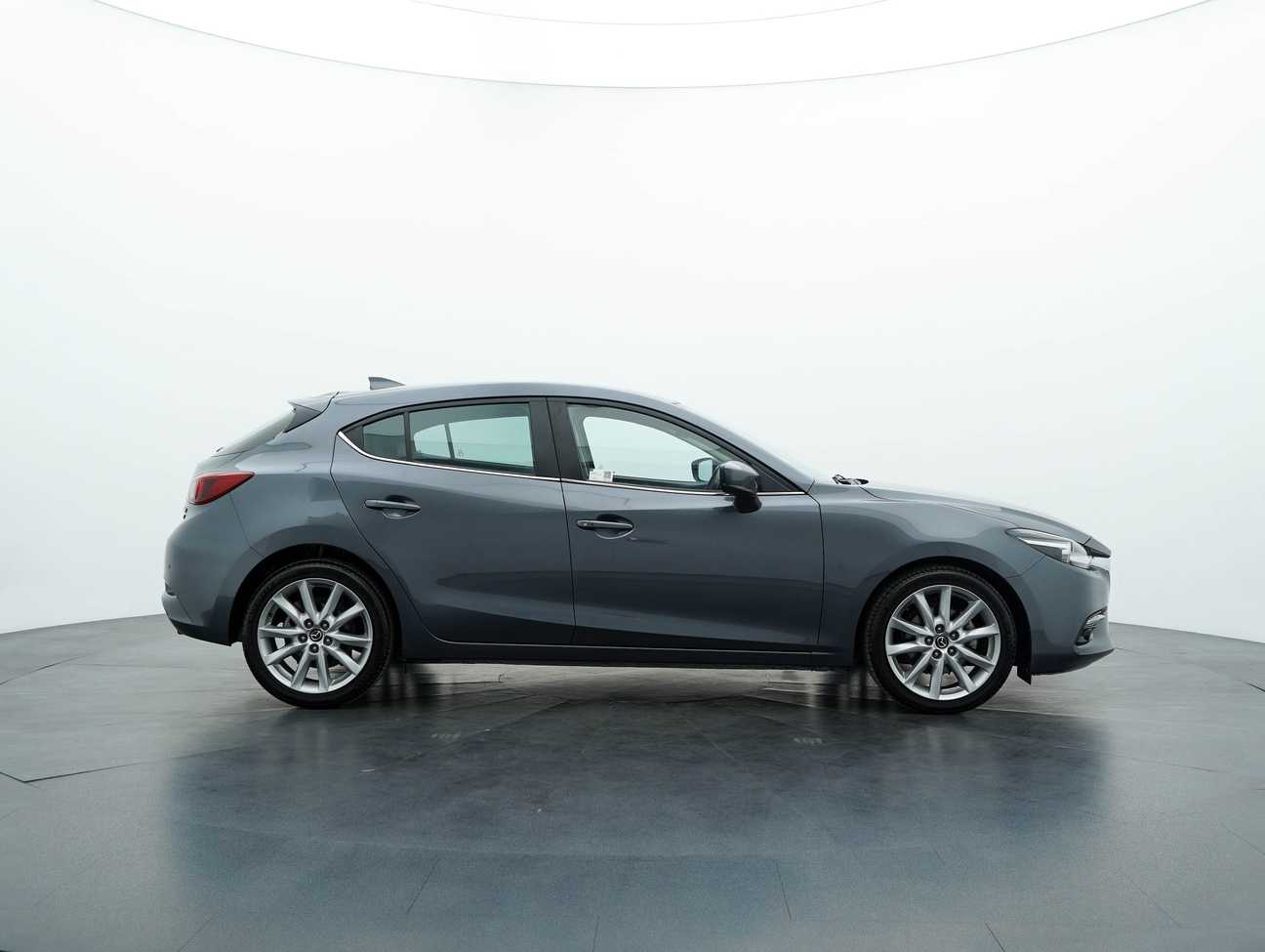 terpakai 2018 Mazda 3 SKYACTIV-G 2.0