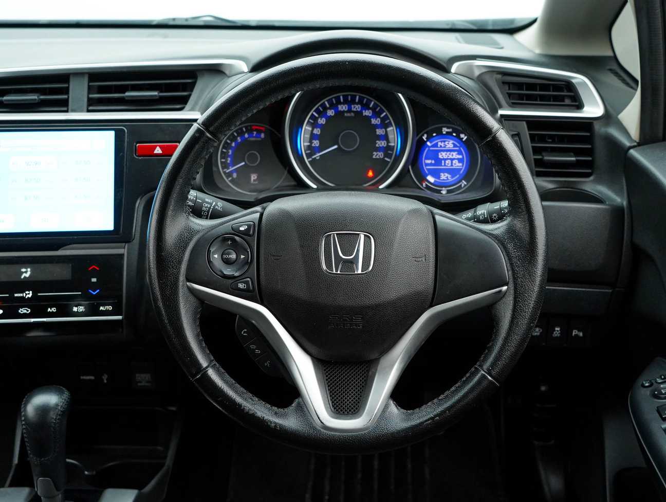 used 2014 Honda Jazz V 1.5