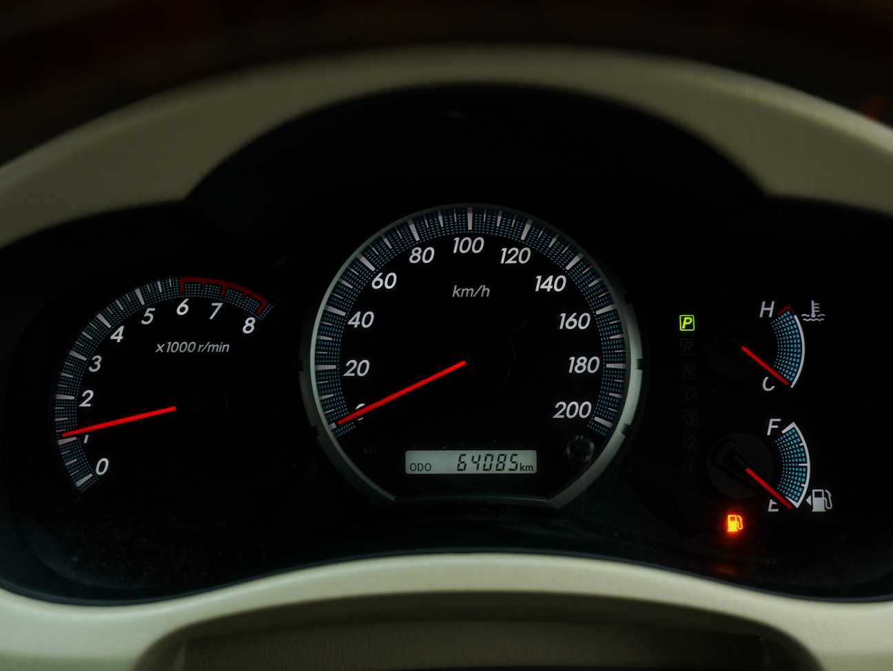 used 2014 Toyota INNOVA G 2.0