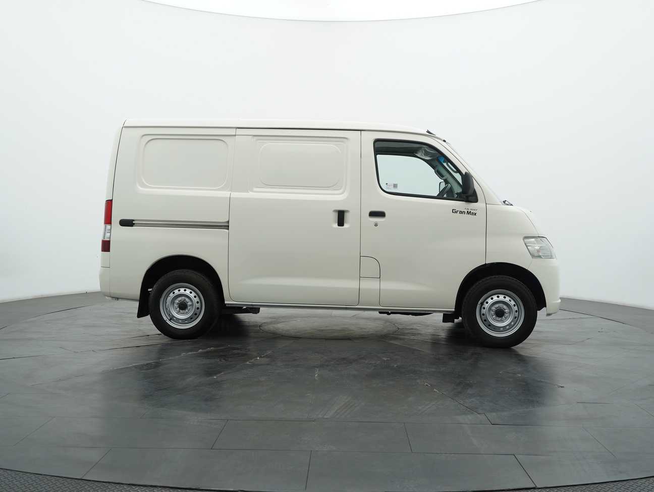 used 2022 Daihatsu Gran Max Panel 1.5