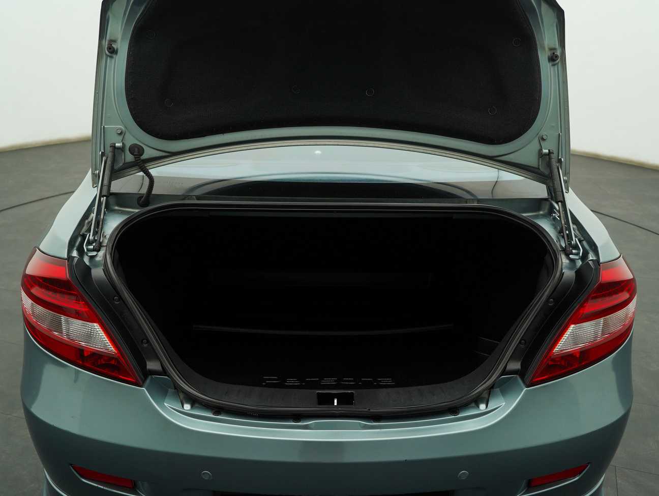 used 2010 Proton Persona Elegance Medium Line 1.6